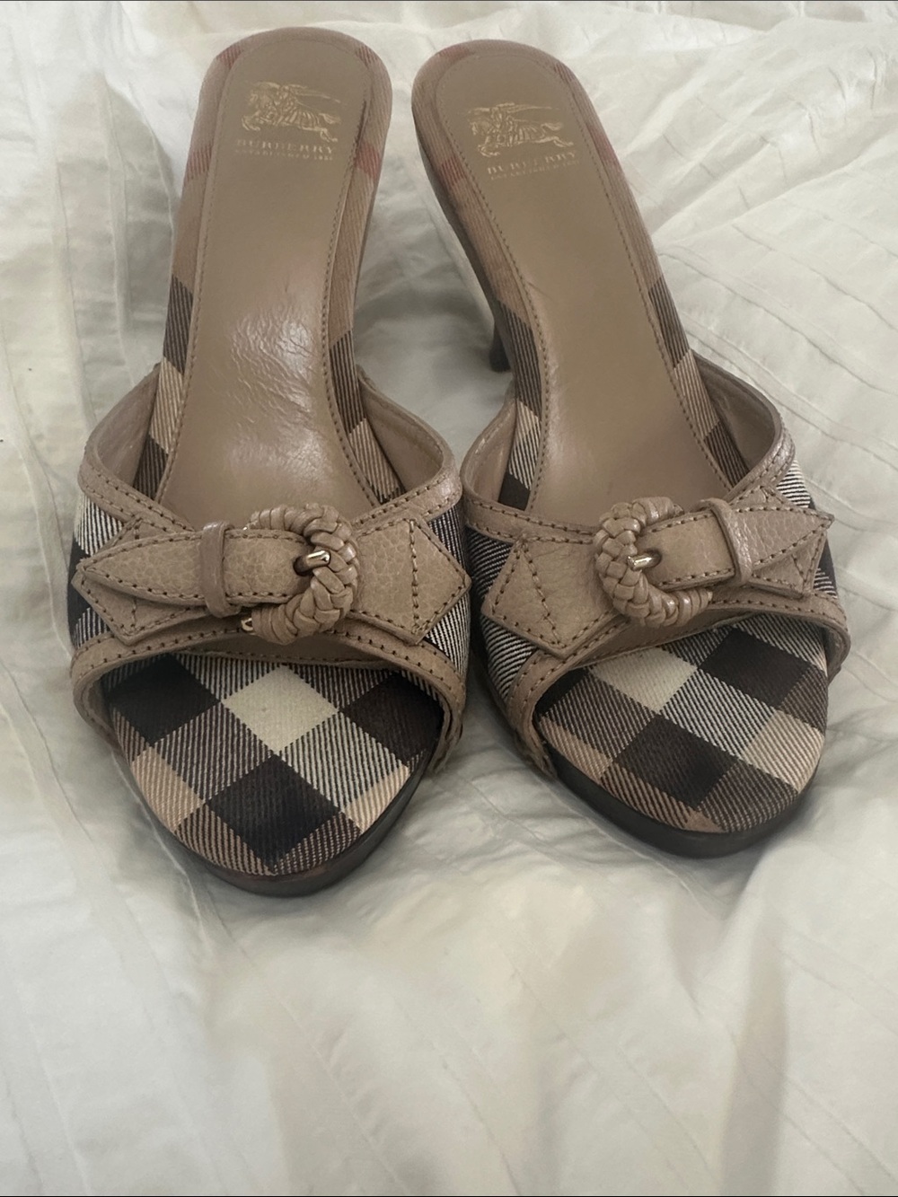 Burberry Beige Plaid Open-Toe Slide Heels with Braided Buckle - Picture 2 of 10